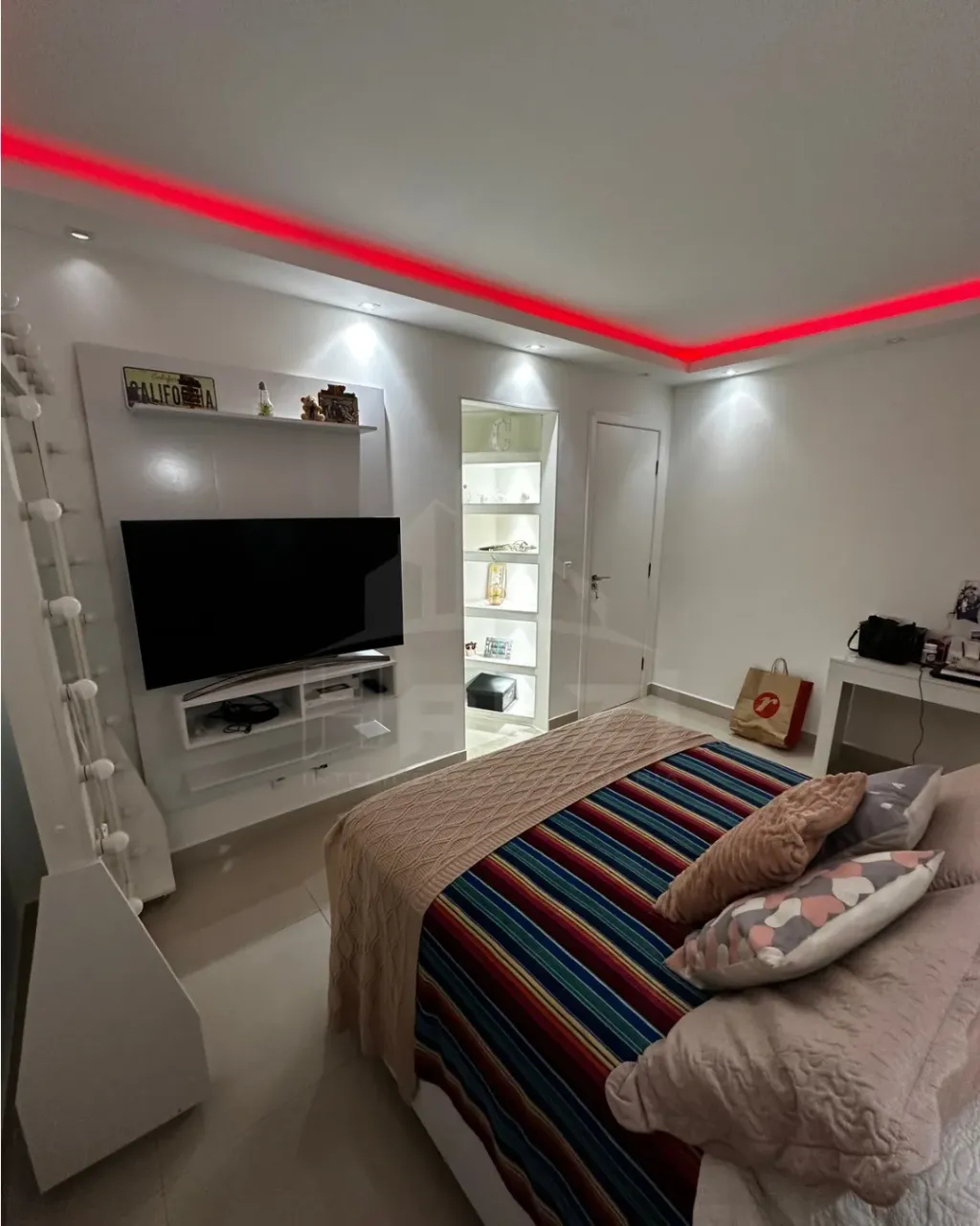 Furnished house with 4 bedrooms and 5 bathrooms — photo 20