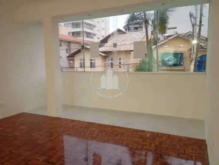 3-bedroom apartment, 2 with their own bathrooms, 140 m² — photo 27