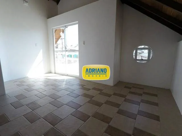 Bathtub in a 3-bedroom house, 150 m² — photo 5