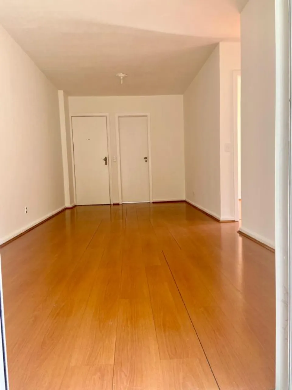 2-bedroom unfurnished apartment with separate kitchen — photo 17