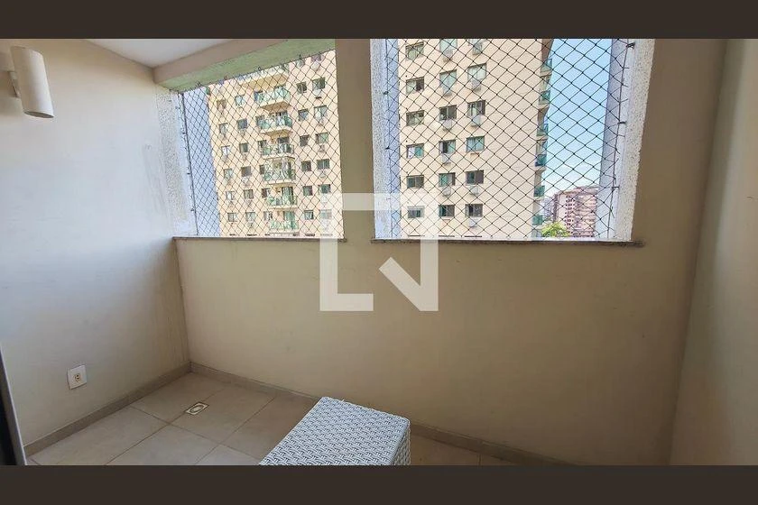 Apartamento de 2 quartos com varanda de vidro — photo 21