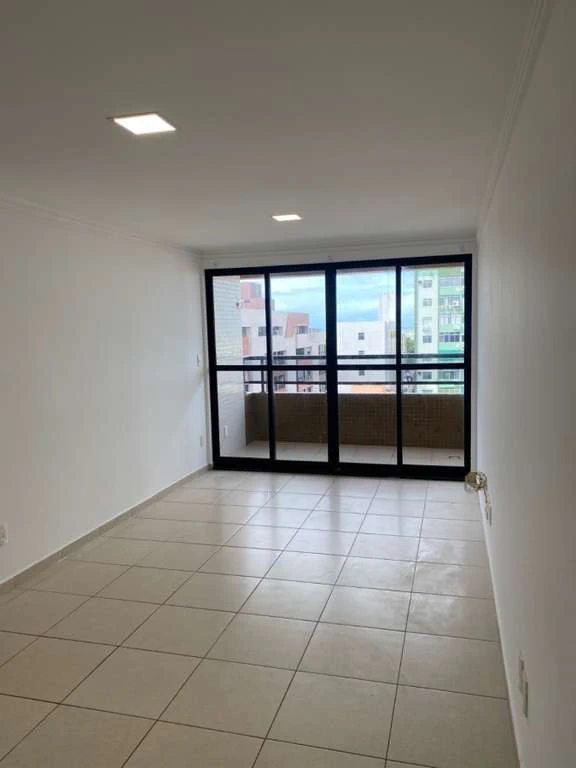 Квартира 60 м² з 2 спальнями, 1 ванна при спальні та паркомісцем