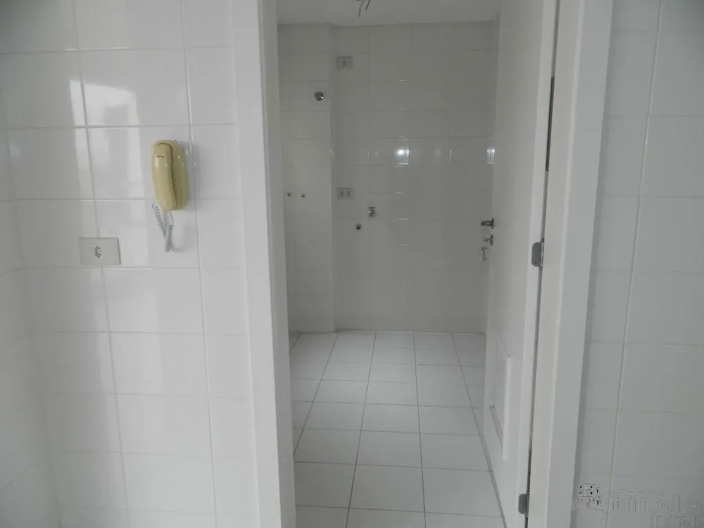 Балкон з грилем та 2 спальні: квартира 70 м² — photo 9
