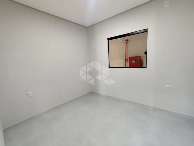 2-bedroom apartment with balcony and 52 m² — photo 2
