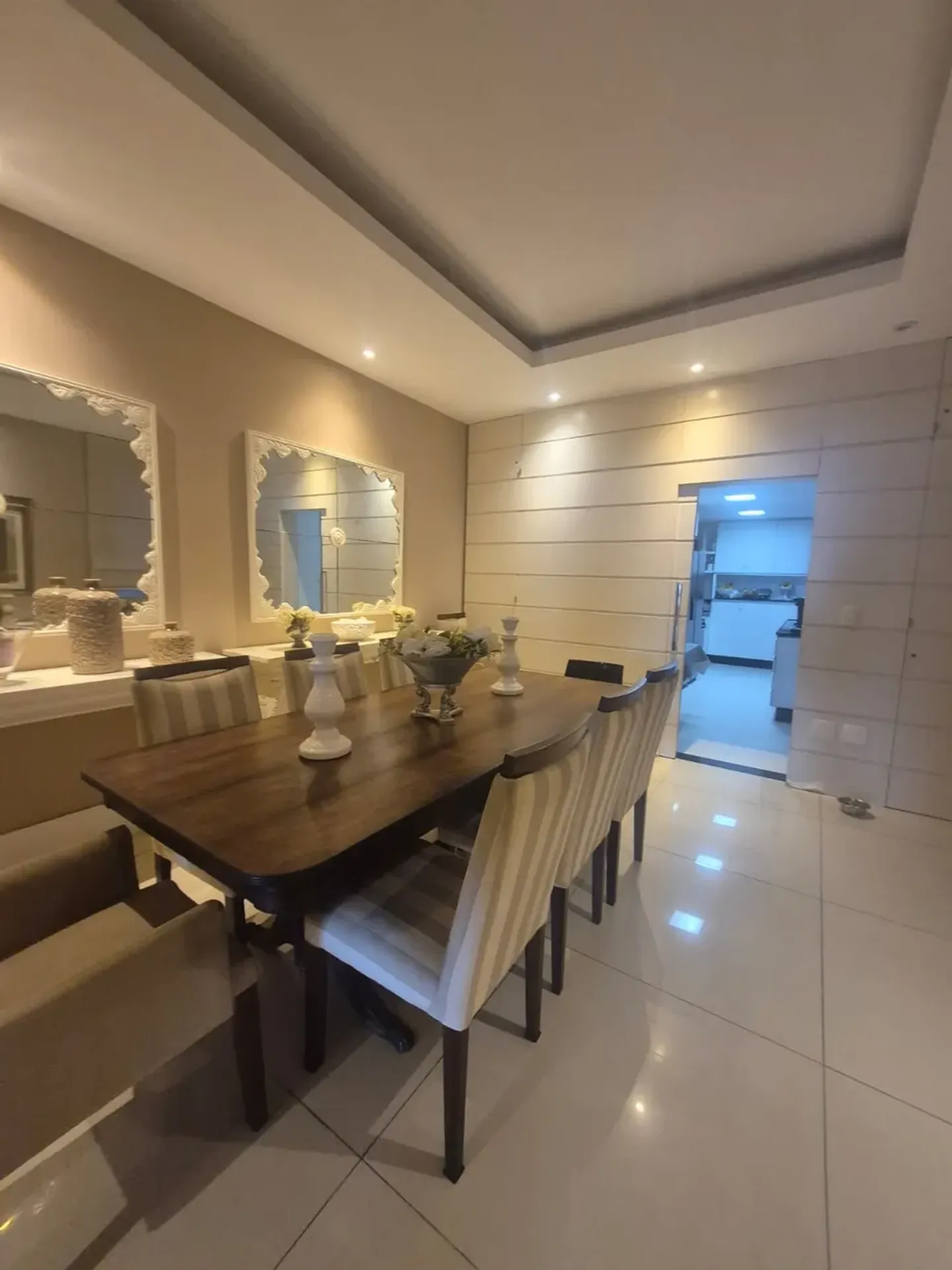 Apartamento mobiliado de 3 quartos e 4 banheiros — photo 29