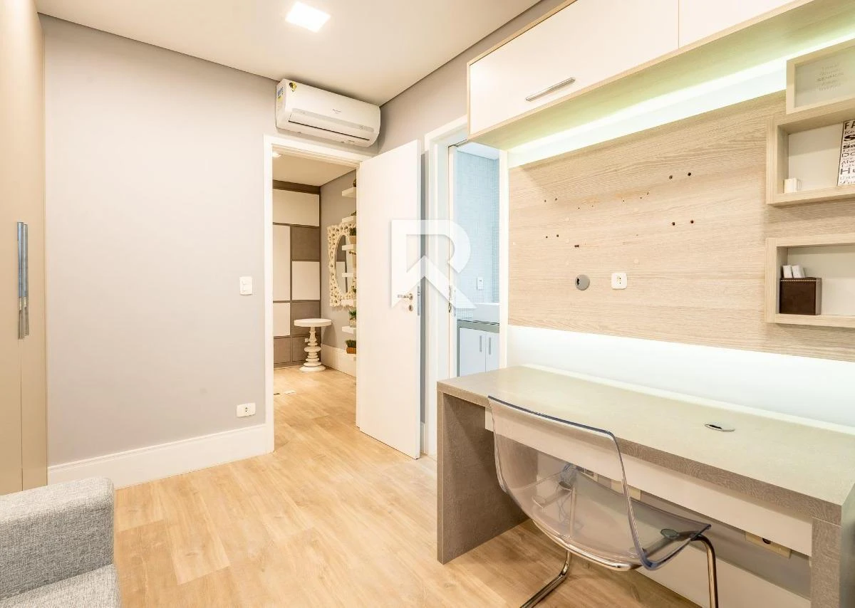 3-bedroom apartment in a building with a sauna — photo 32