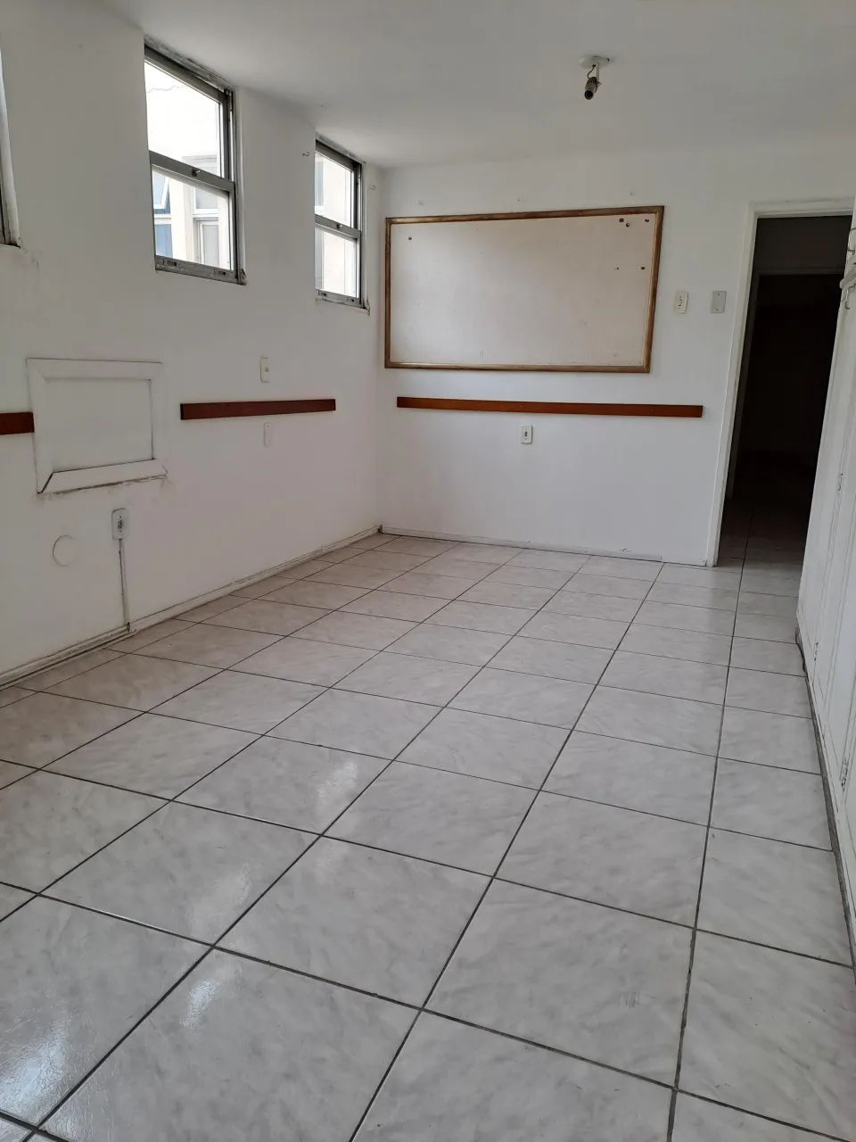 Unfurnished apartment with 5 bedrooms and 5 bathrooms — photo 13