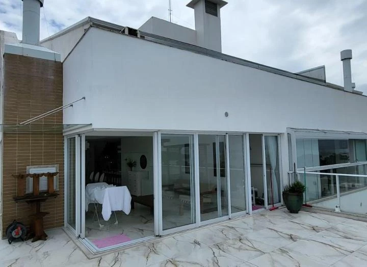 Ático dúplex con 4 suites y 256 m² — photo 7