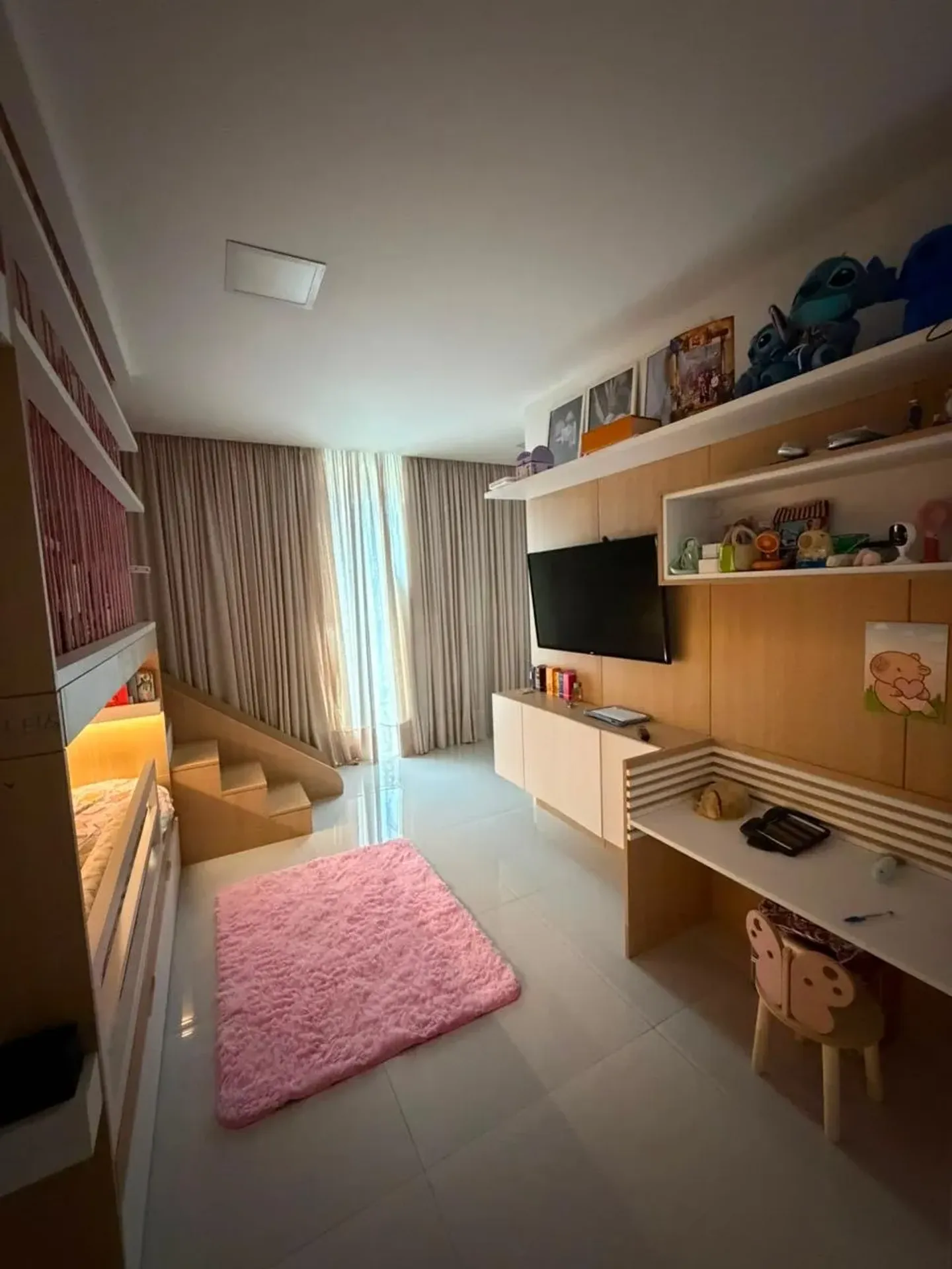 Furnished house with 4 en-suite bedrooms and a balcony grill — photo 19