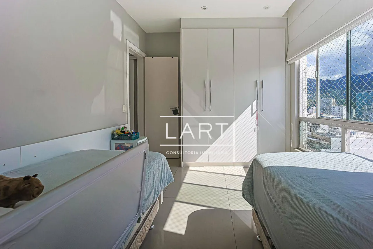 Furnished 3-bedroom apartment with 2 bathrooms and parking — photo 15