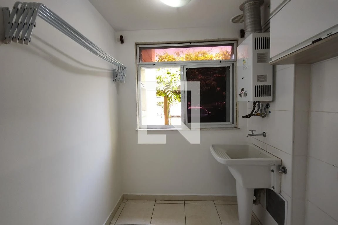 Unfurnished apartment with 3 bedrooms and open kitchen — photo 7