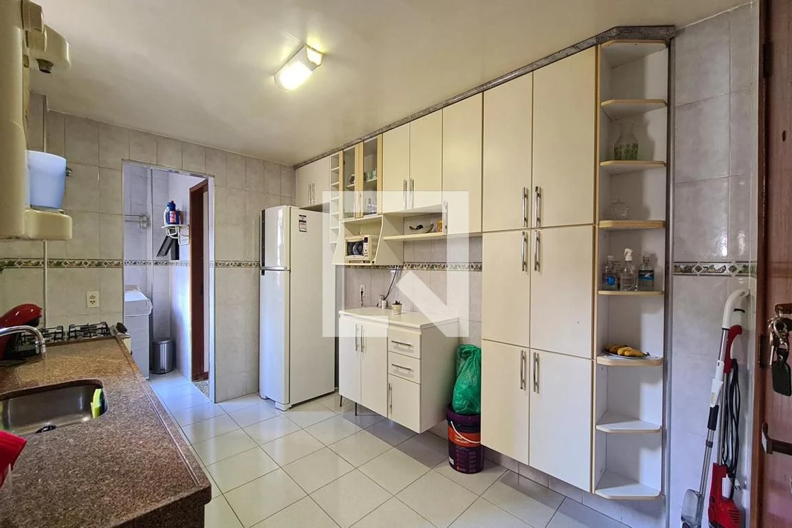 93 m² apartment with a washing machine and a home office — photo 2