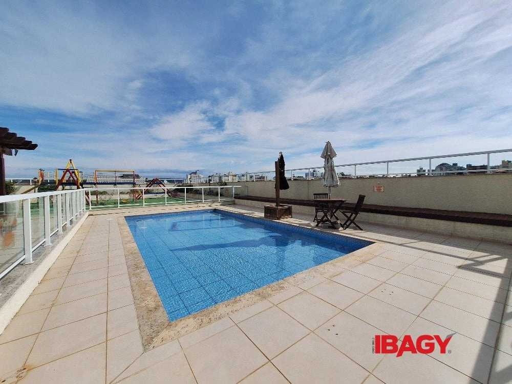 Apartment, 75 m², with a glass-enclosed balcony — photo 13