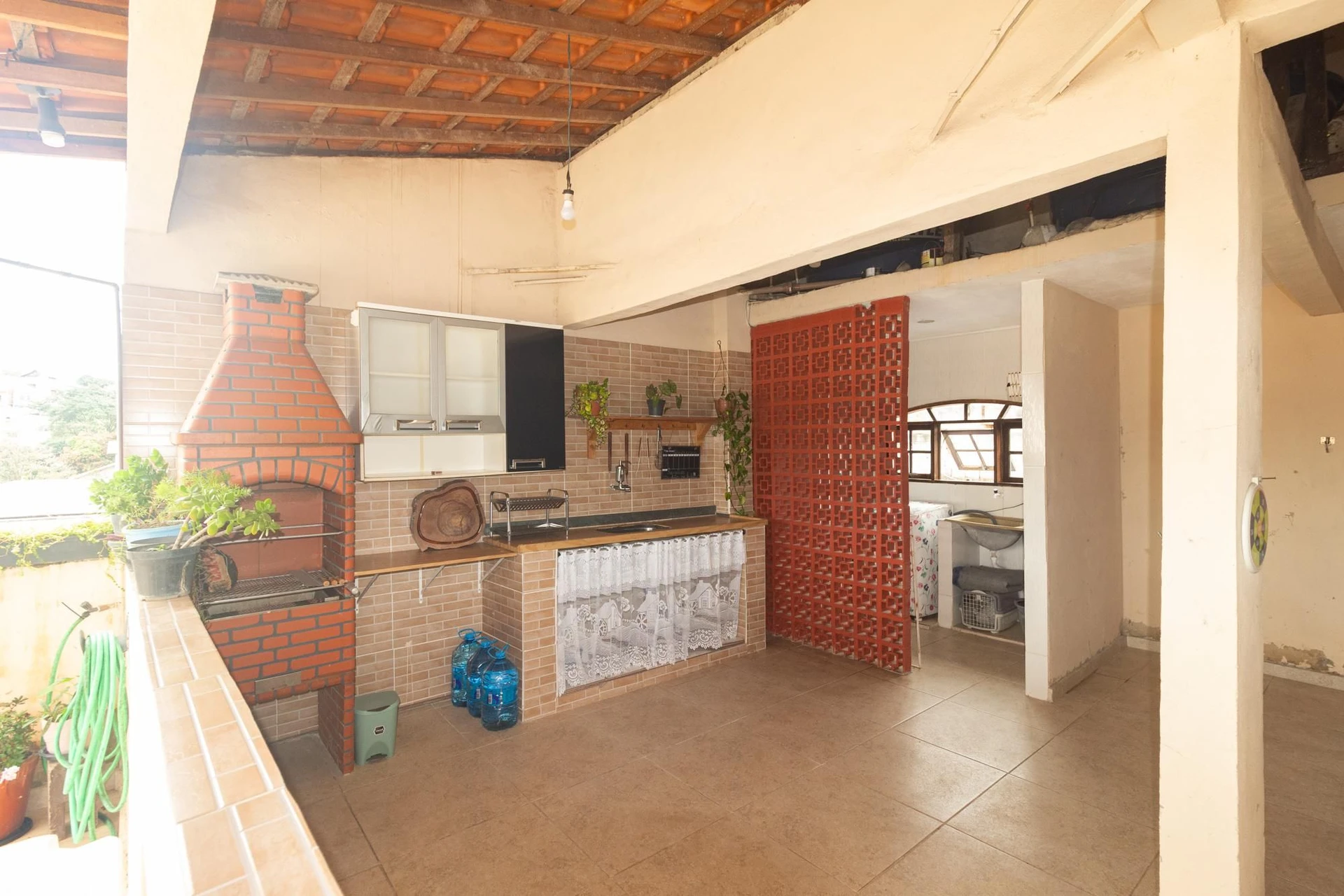 Будинок 120 м² із садом та балконом із грилем — photo 20