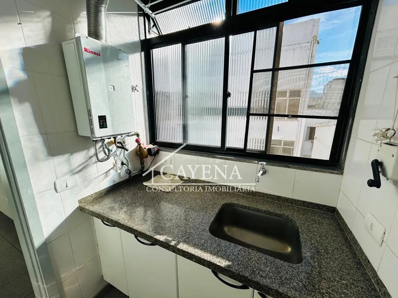 Apartment with 247 m², 3 bedrooms and 4 bathrooms — photo 33