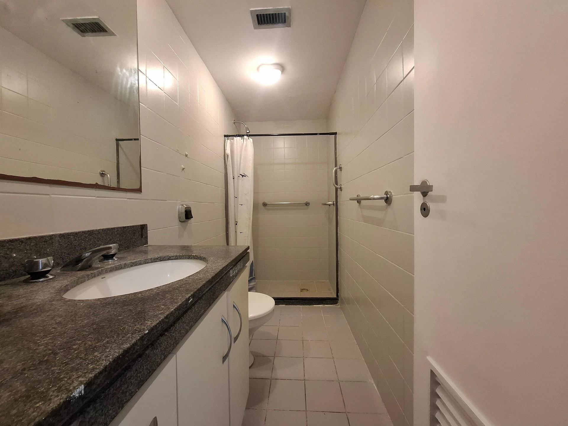 2 quartos e janelas do piso ao teto: apartamento de 75 m² — photo 39
