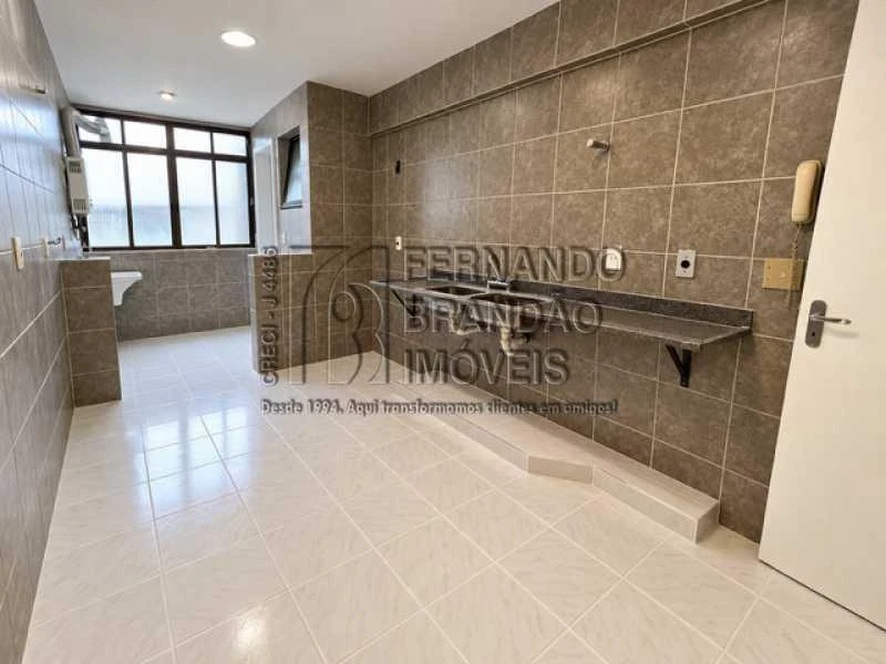 Apartamento com 3 quartos e varanda no 118 m² — photo 8
