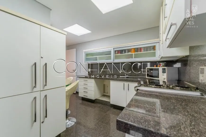 Penthouse with 4 en-suite bedrooms and private BBQ garden — photo 5