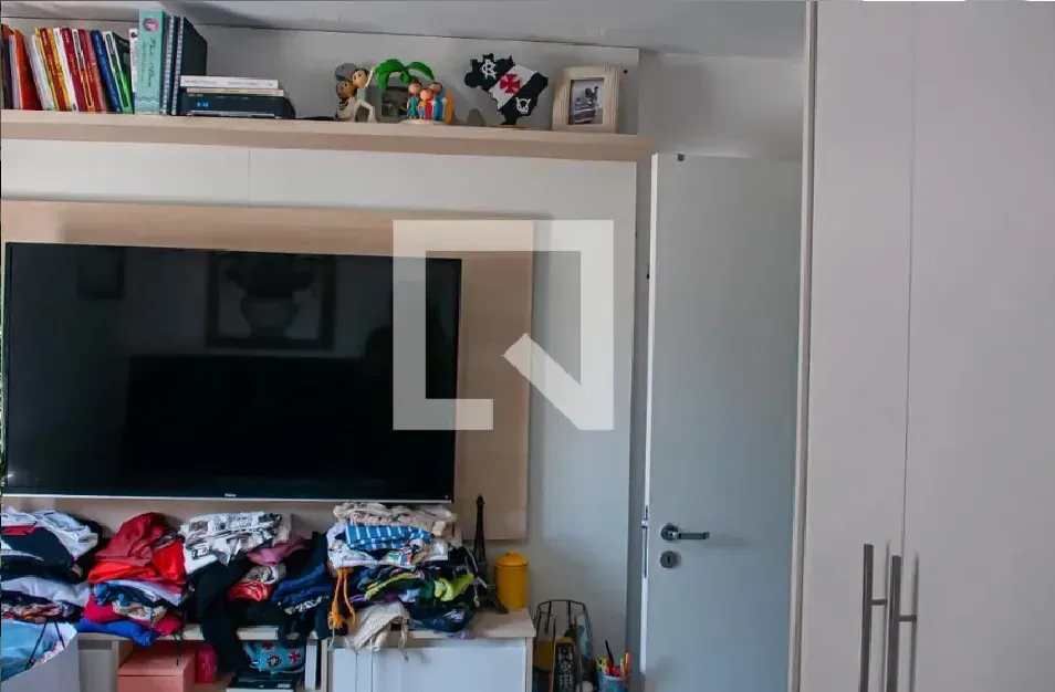 Furnished 3-bedroom apartment with 2 bathrooms — photo 15