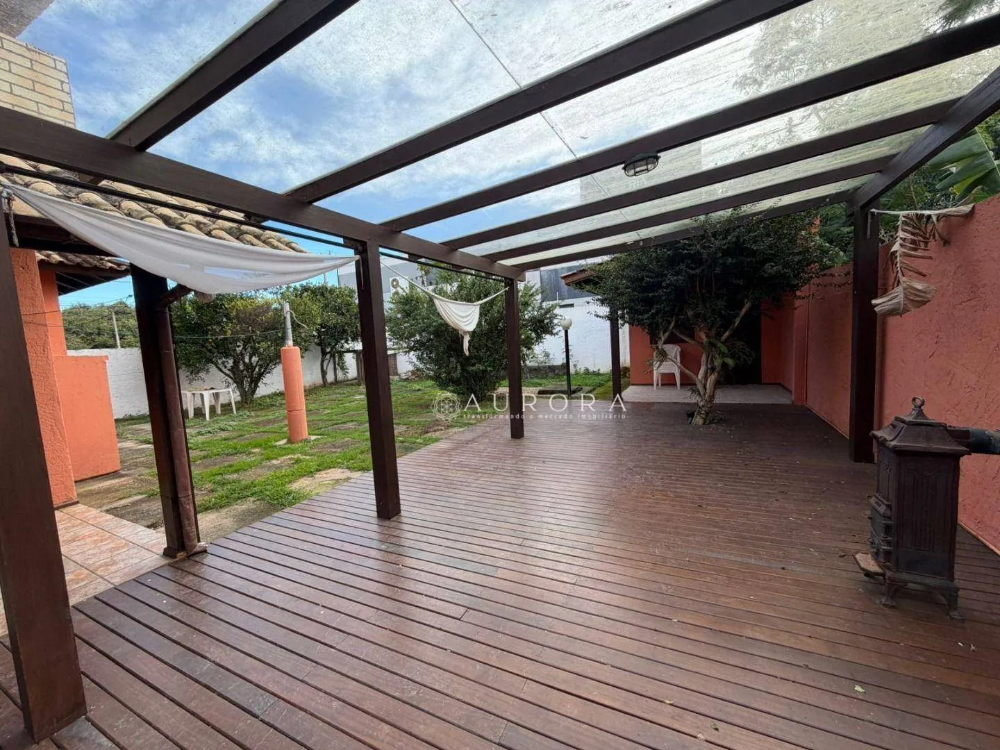 Casa de 4 dormitorios con cocina cerrada y cocina a gas — photo 8
