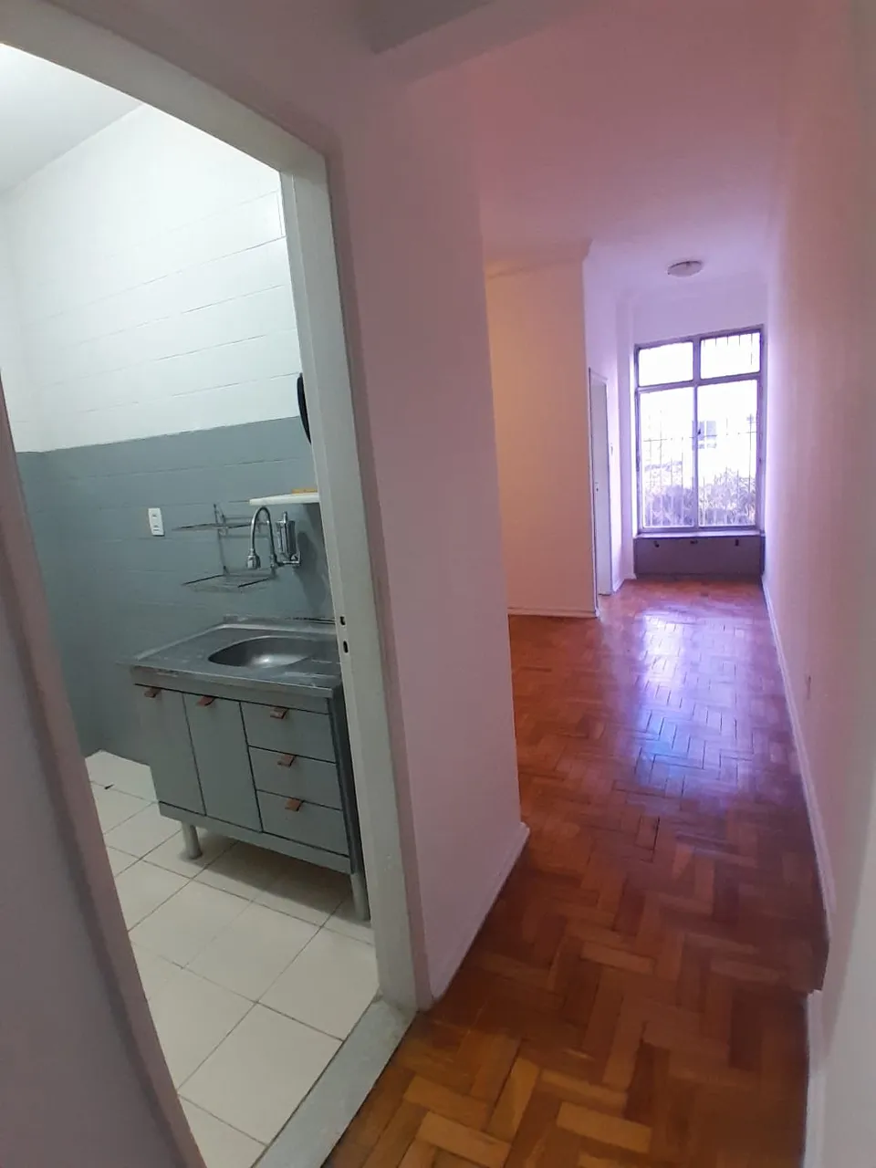 2-bedroom apartment with a separate, closed kitchen — photo 11