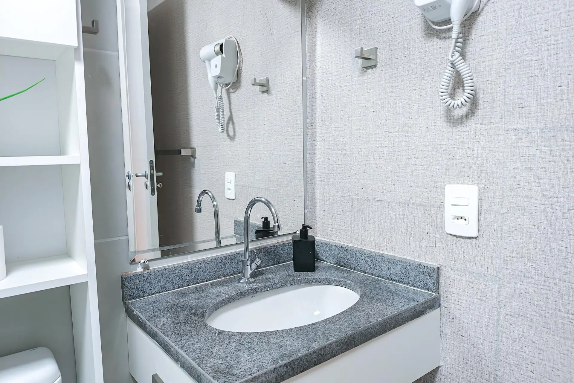 Dryer in a one-bedroom apartment, 31 m² — photo 28
