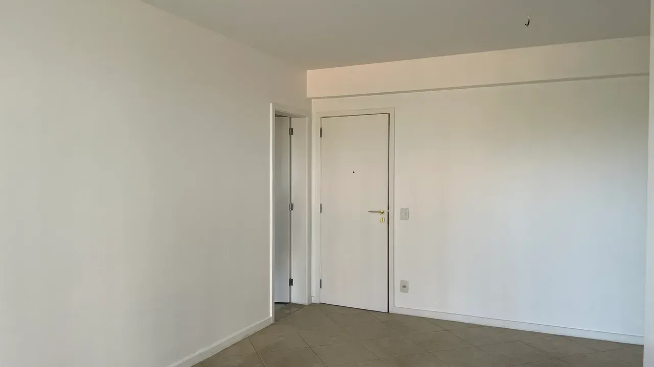 2-bedroom apartment with balcony and 3 bathrooms — photo 13