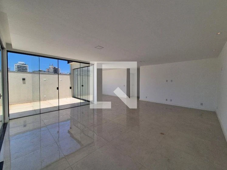 Floor-to-ceiling windows in a 4-bedroom house, 430 m² — photo 33