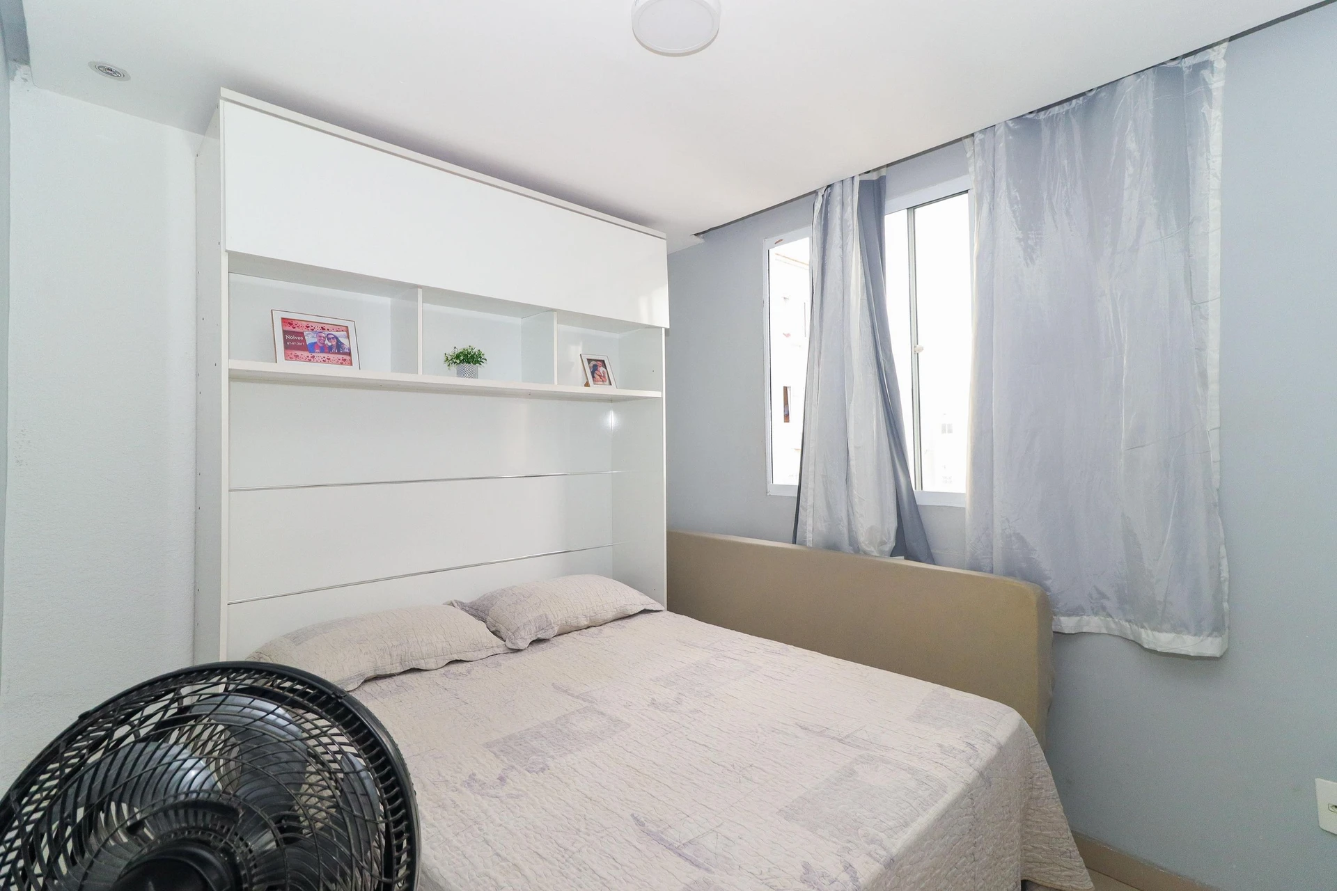 Furnished 2-bedroom apartment with 1 bathroom — photo 3
