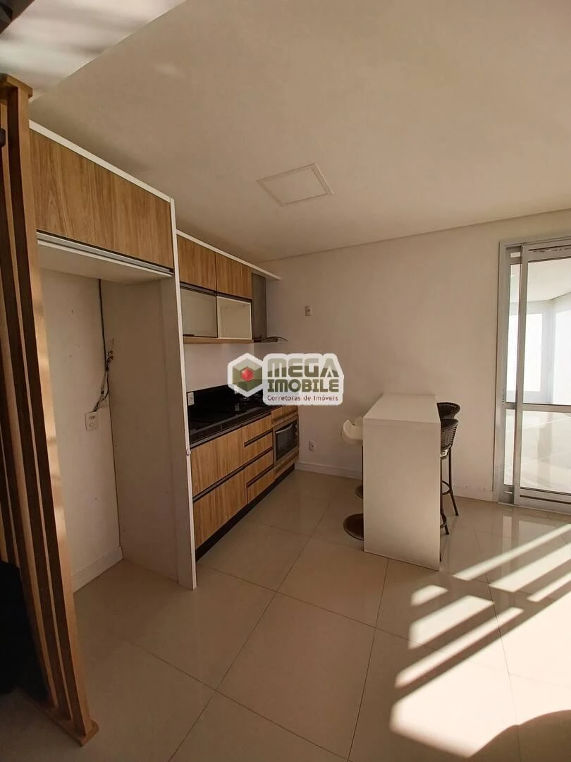 3-bedroom apartment in a building with a pool — photo 2