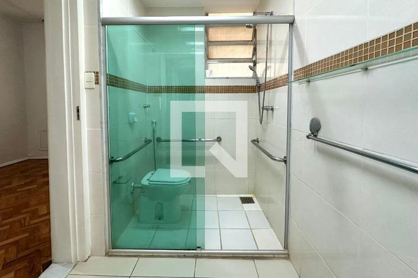 Деревянный пол или ламинат и 3 спальни: квартира 114 м² — photo 36