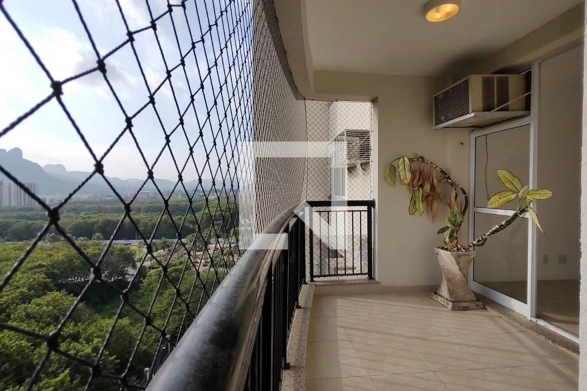 Apartamento, 70 m², com janelas do piso ao teto — photo 7