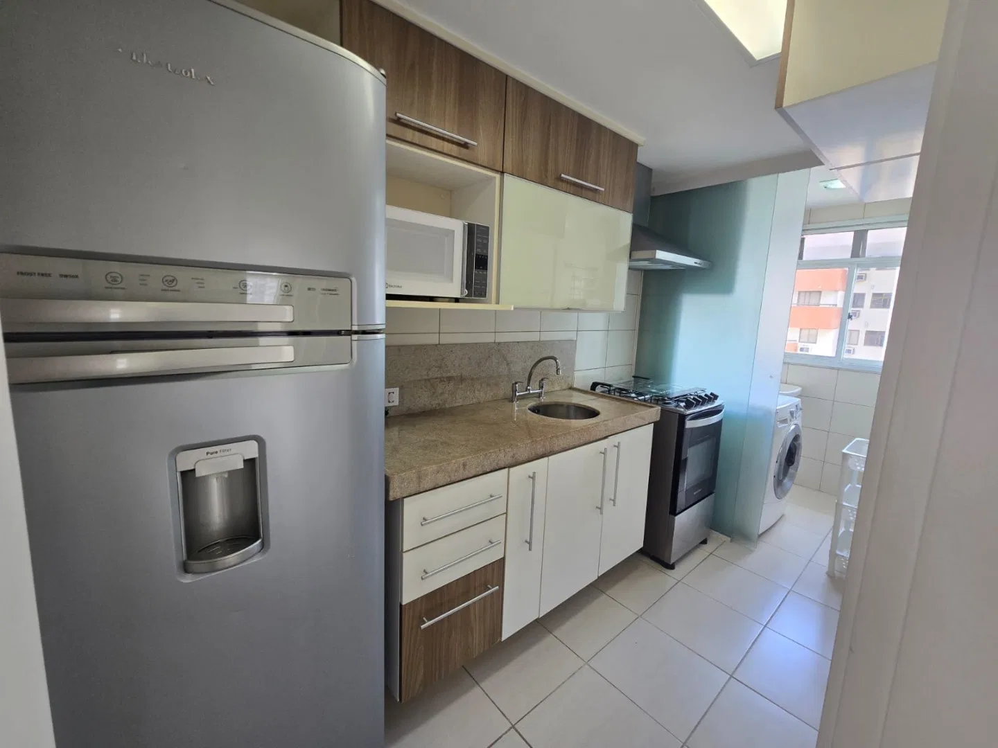 Мебльована квартира 65 м² з 2 спальнями і 1 паркомісцем — photo 4