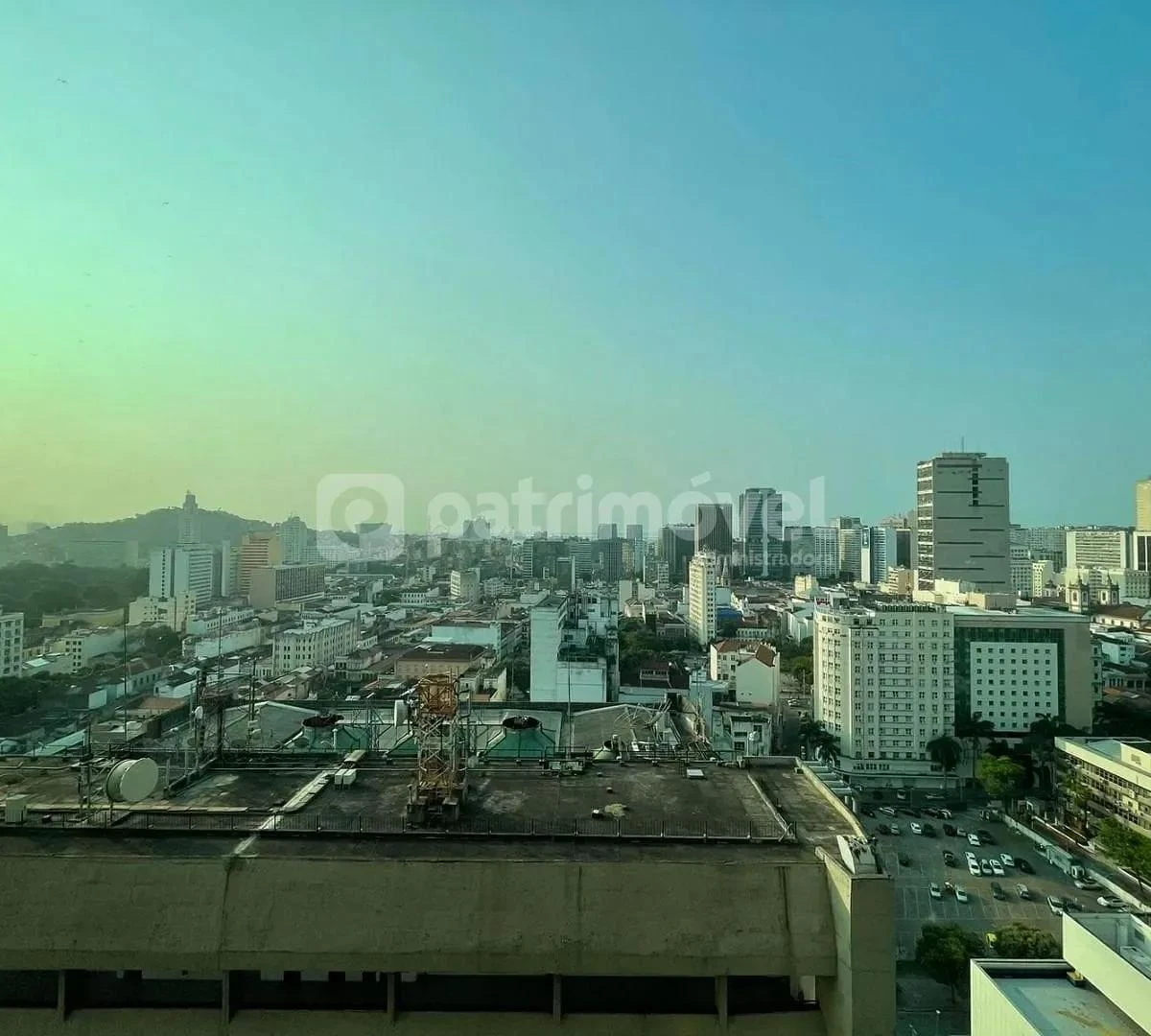 Apartamento de 957 m² com janelas do chão ao teto e vista — photo 13