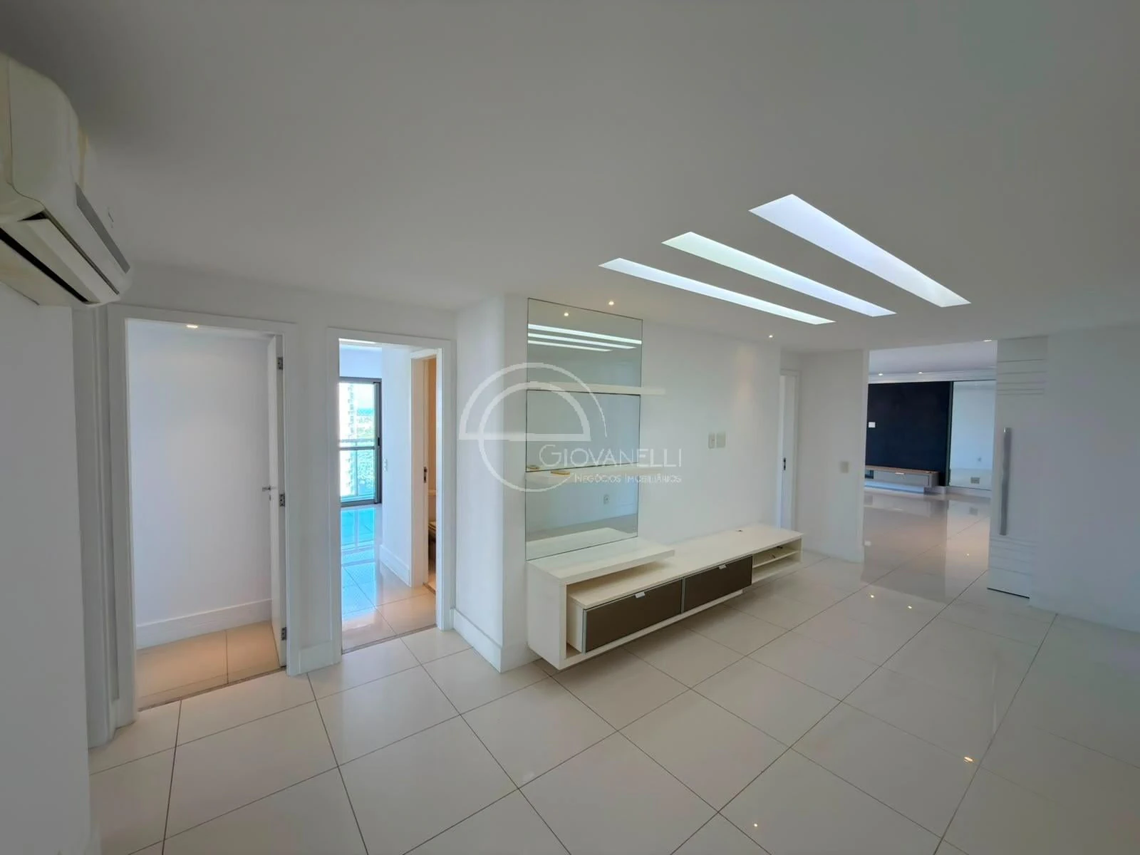 Apartamento de 4 suítes com 233 m² e 3 vagas — photo 23