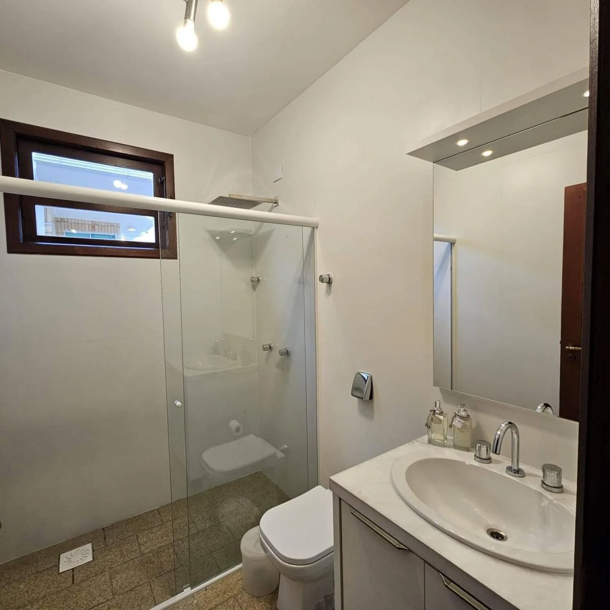 Стиральная машина и 4 спальни: дом 280 м² — photo 37