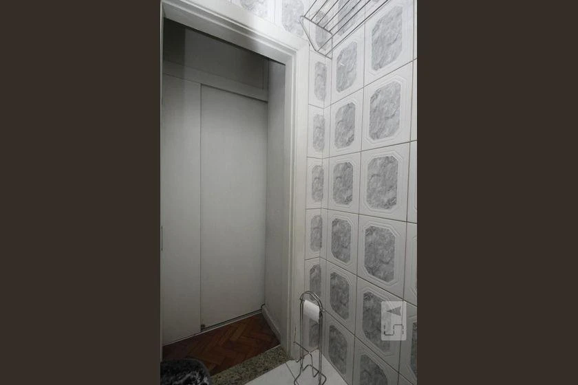 Furnished studio apartment with 1 bedroom — photo 31