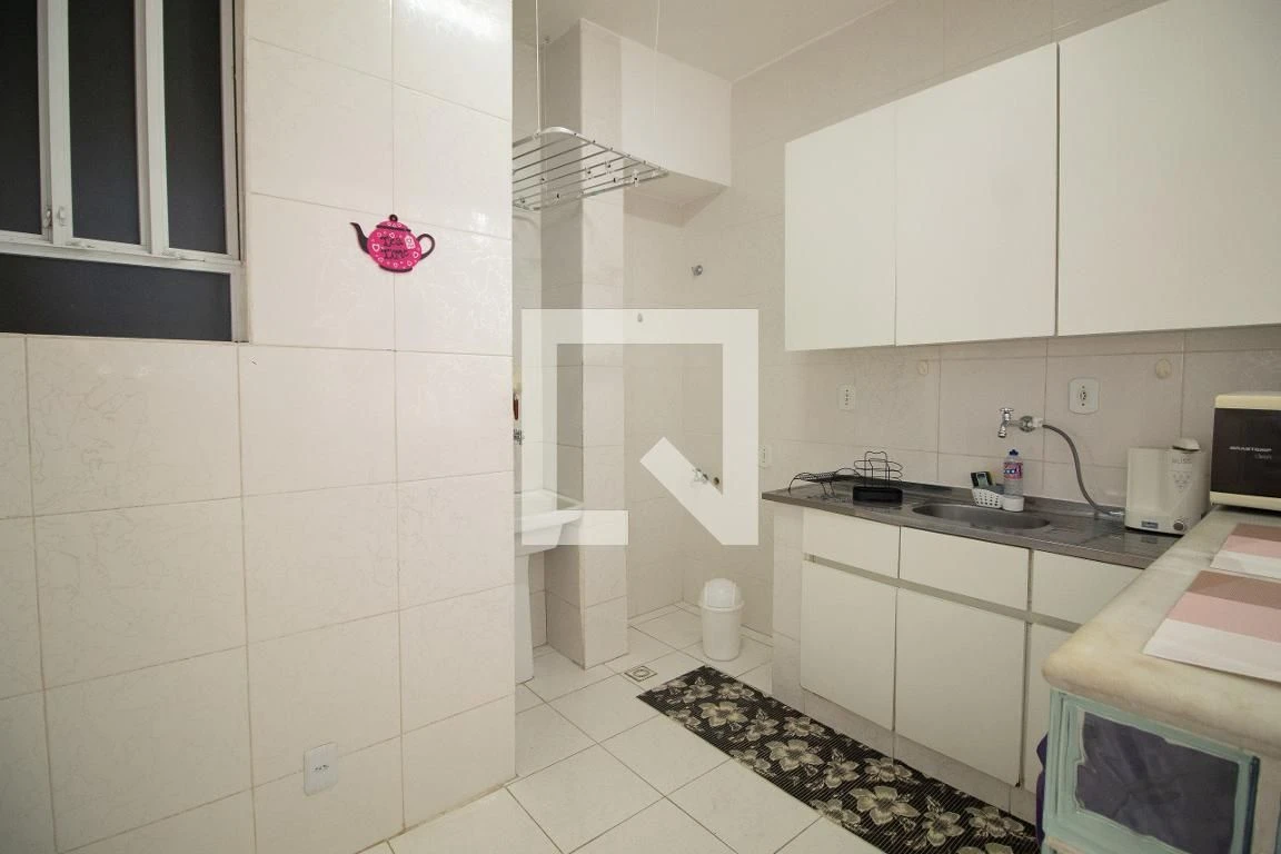 1-bedroom apartment with open kitchen and electric stove — photo 13