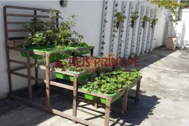 Casa sem mobília com 2 quartos e banheiro com box — photo 7