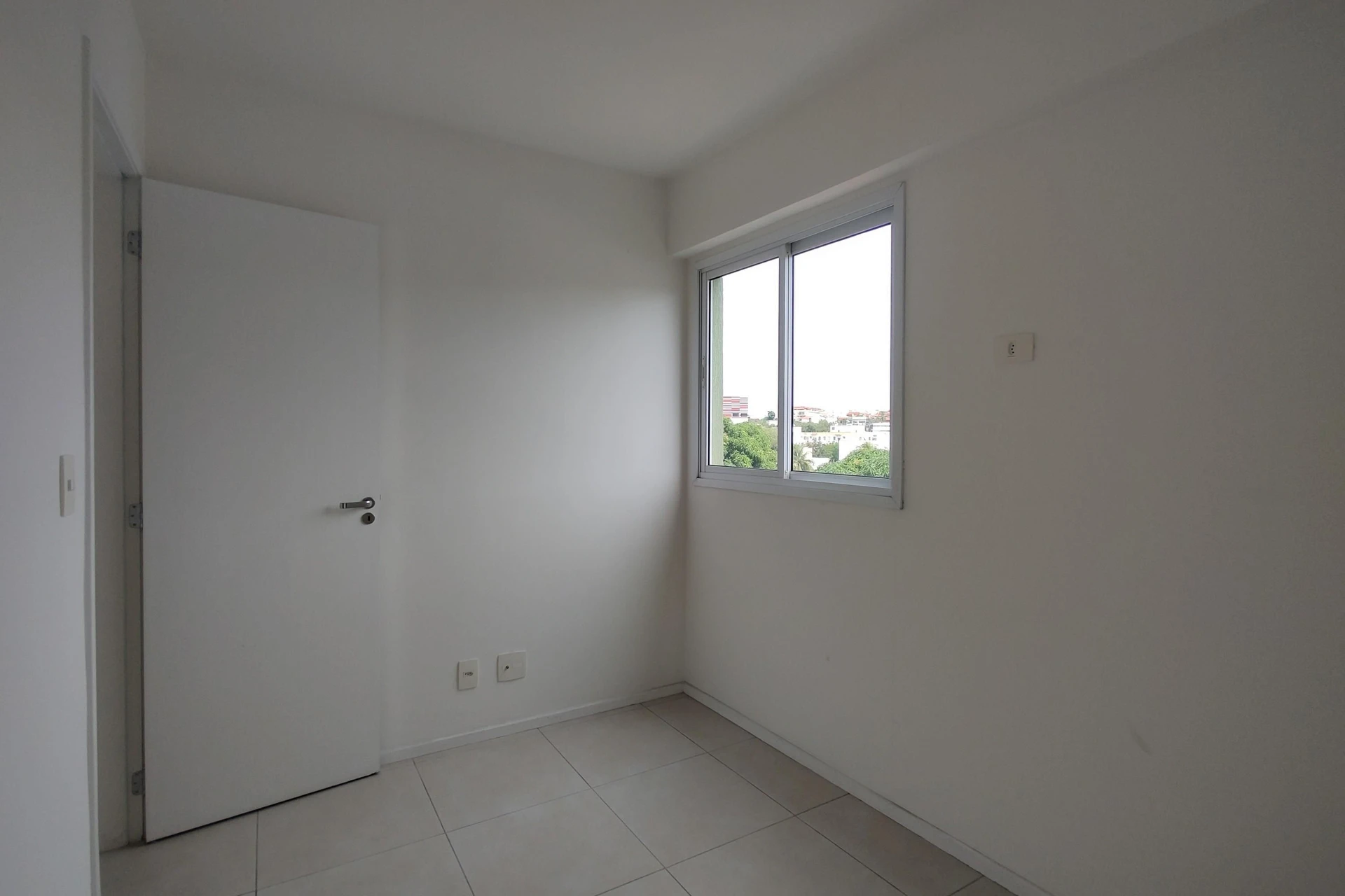 Apartamento sem mobília com 2 quartos e varanda — photo 39