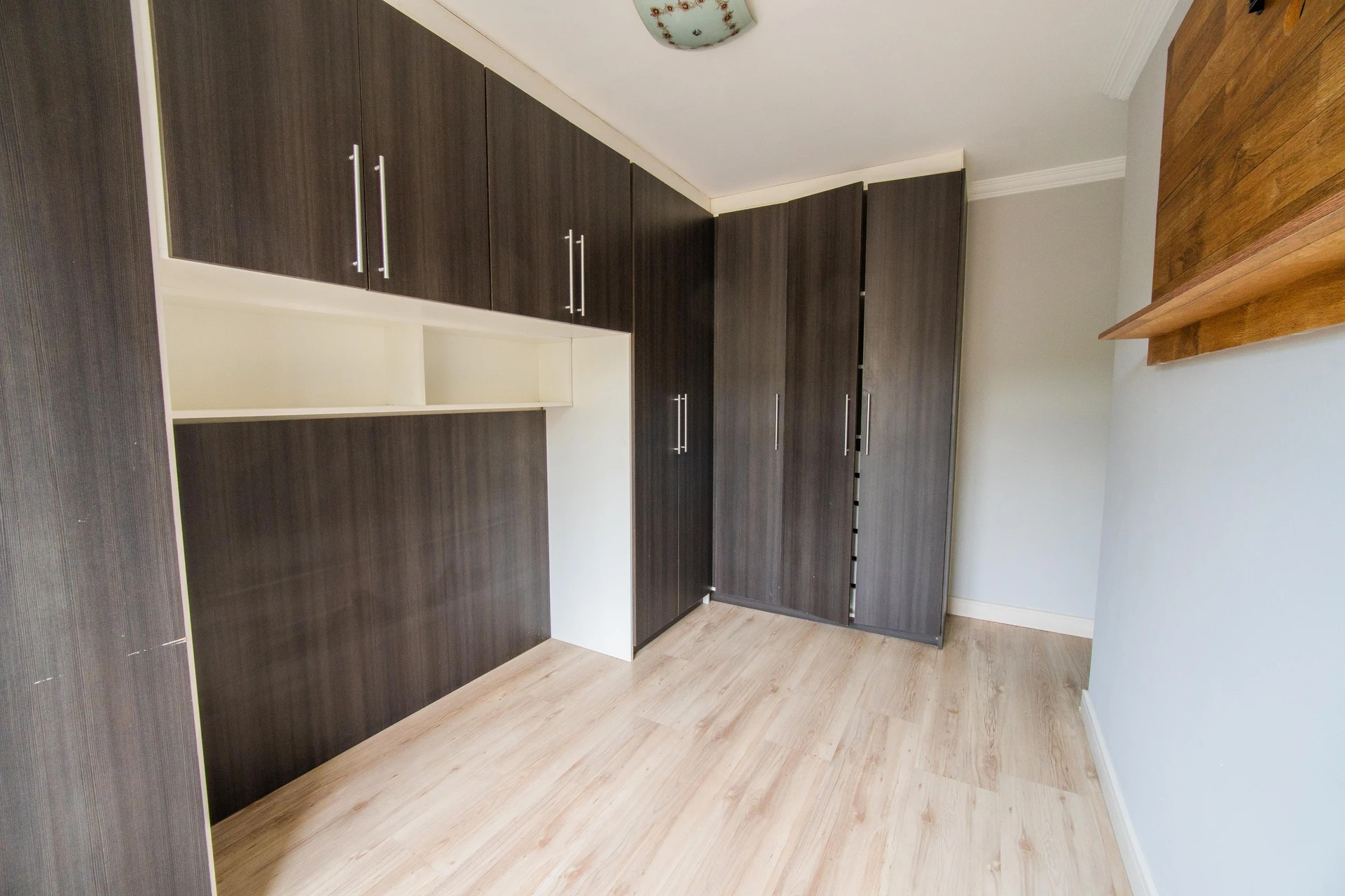 2-bedroom apartment with a washing machine in Curitiba — photo 11