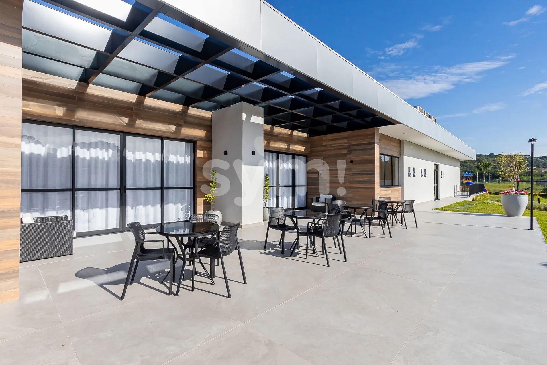 Ground-floor 160 m² house with 3 en-suites and private garden — photo 34