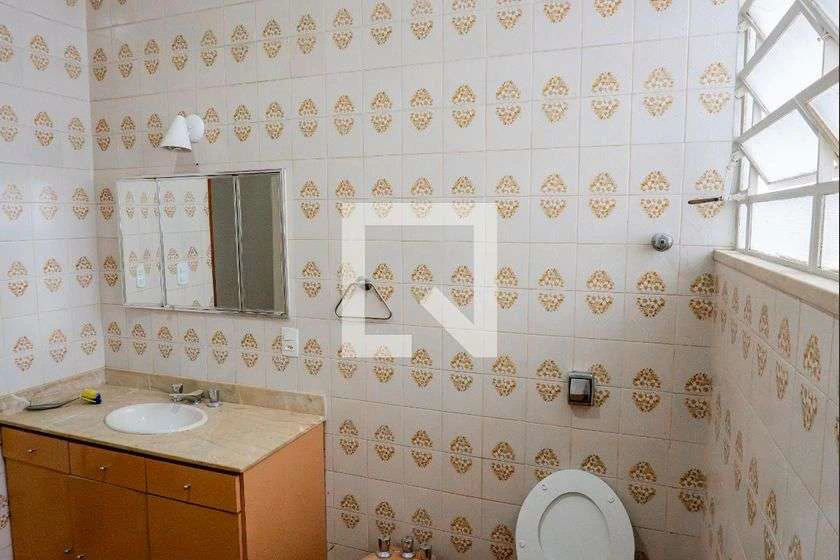 4-bedroom house with private garden and 145 m² — photo 27