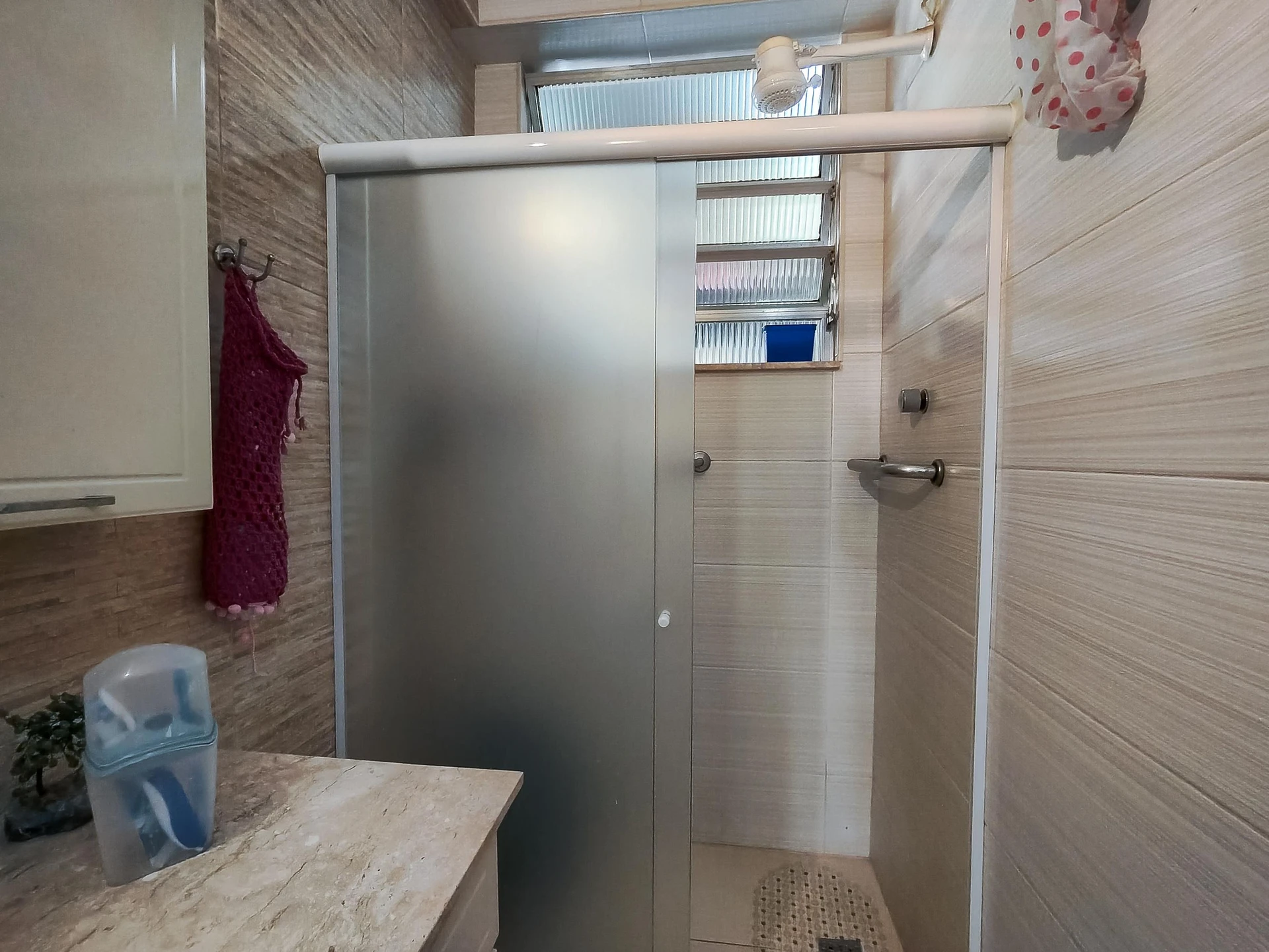 Furnished 3-bedroom apartment with 2 bathrooms — photo 46