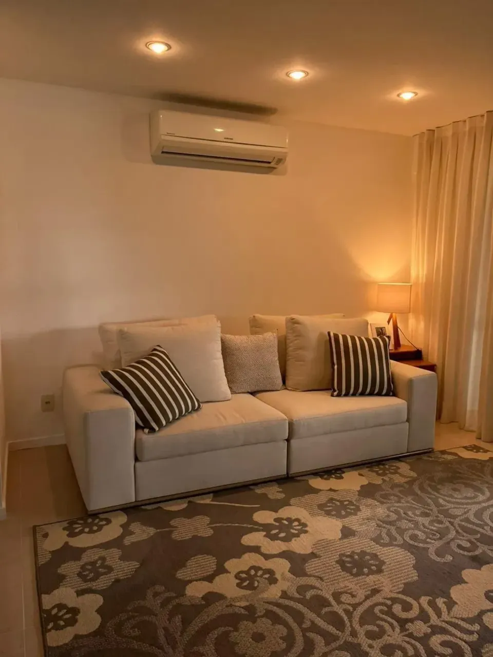 Apartamento mobiliado com 4 quartos e cozinha fechada — photo 4