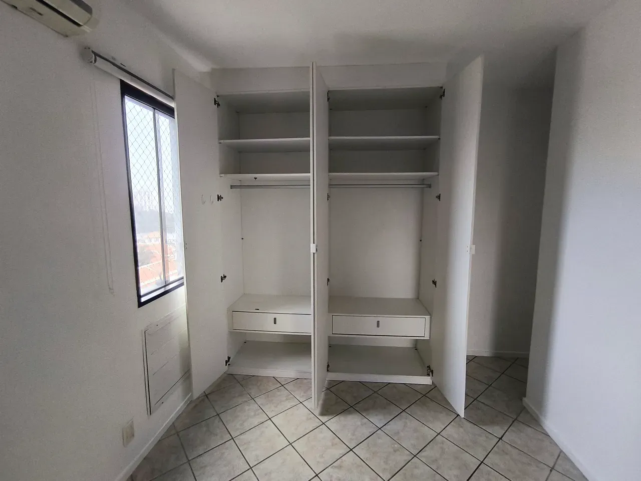 Ванна та 2 спальні: квартира 78 м² — photo 8