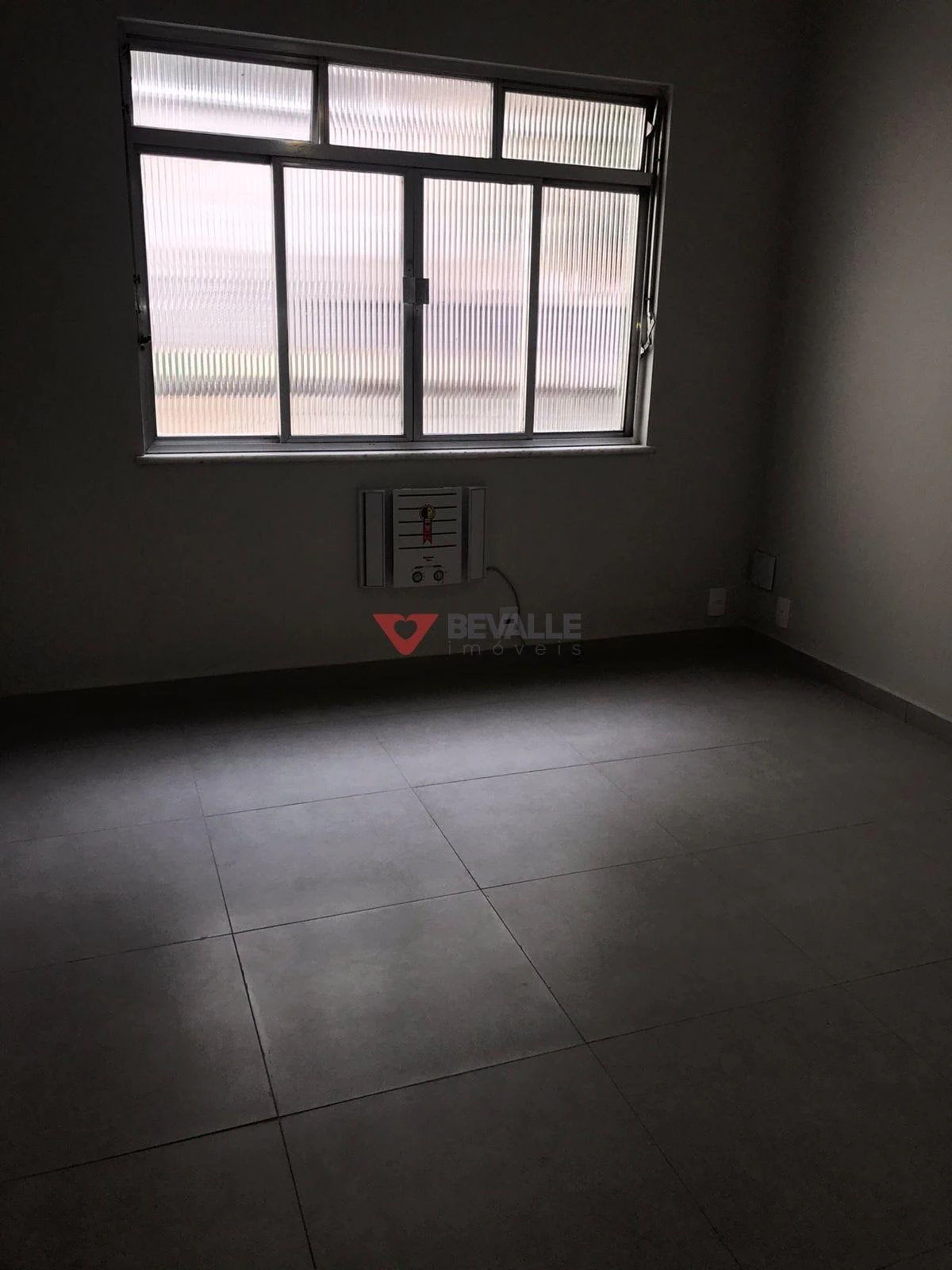 Rental house with 8 bedrooms and a balcony — photo 2