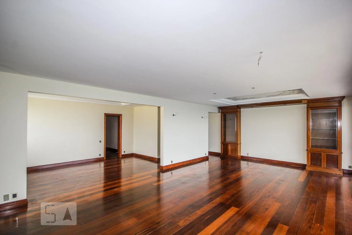 Apartment with 4 bedrooms, 4 baths and 300 m² — photo 18