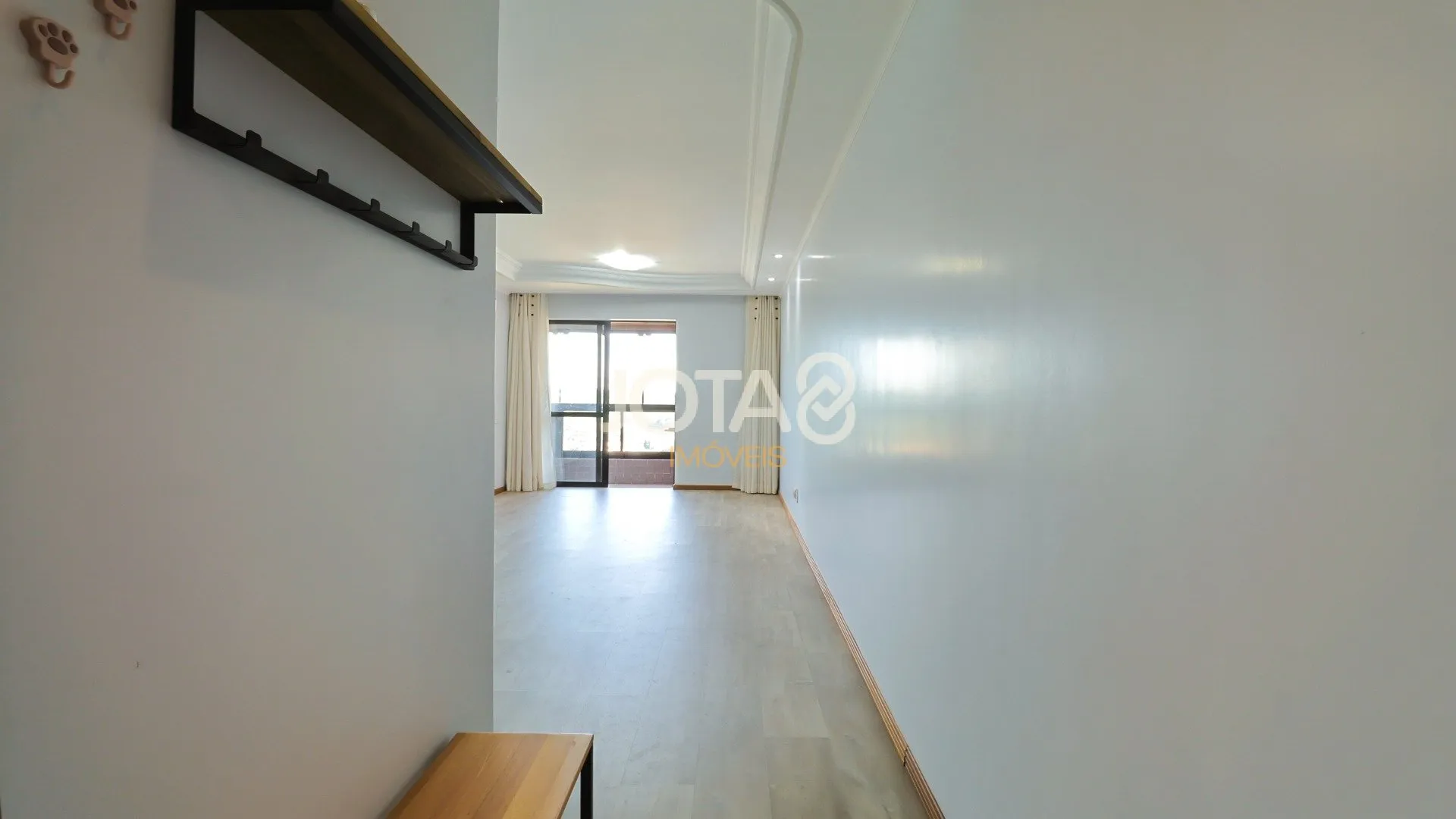 112 m² apartment with 3 bedrooms and a balcony — photo 4