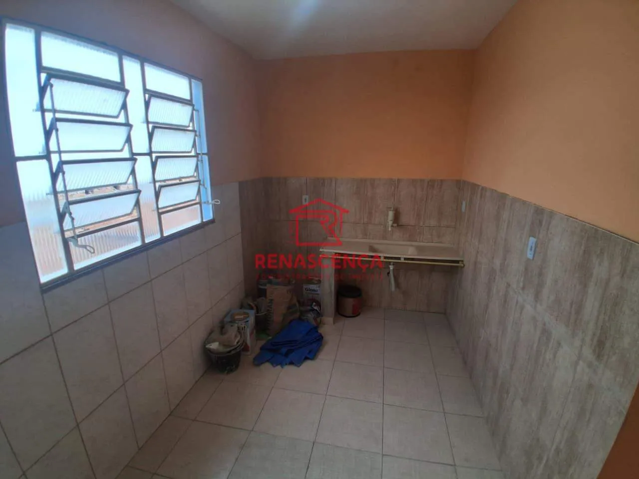 Detached house with 1 bedroom and 1 bathroom — photo 4